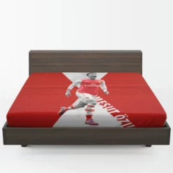 Arsenal Premier League Footballer Mesut Ozil Fitted Sheet 1