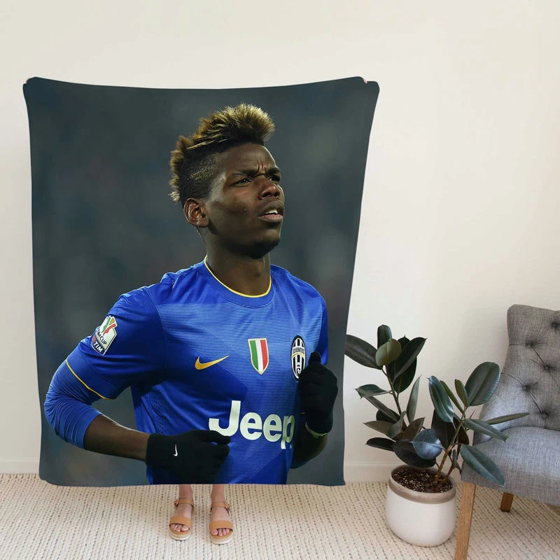 Competitive Juve Football Player Paul Pogba Fleece Blanket