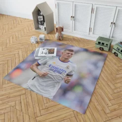 Confident Soccer Player Toni Kroos Rug 1