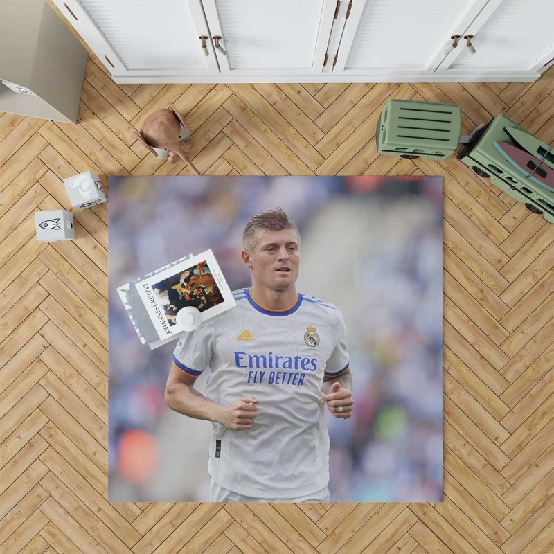 Confident Soccer Player Toni Kroos Rug