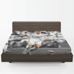 Determined Madrid Footballer Toni Kroos Fitted Sheet 1