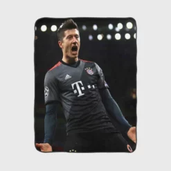 Enduring Football Player Lewandowski Fleece Blanket 1