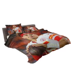 Energetic NFL Football Player Patrick Mahomed Bedding Set 2