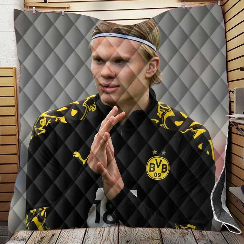 Erling Haaland in Dortmund BVB Black Jersey Quilt Blanket