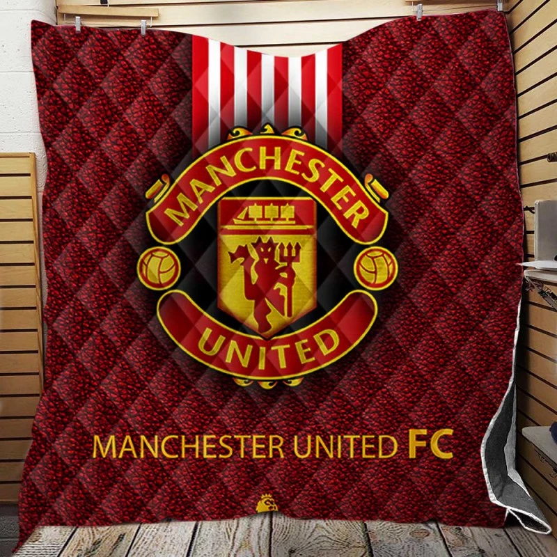 Excellent English Soccer Team Manchester United Logo Quilt Blanket