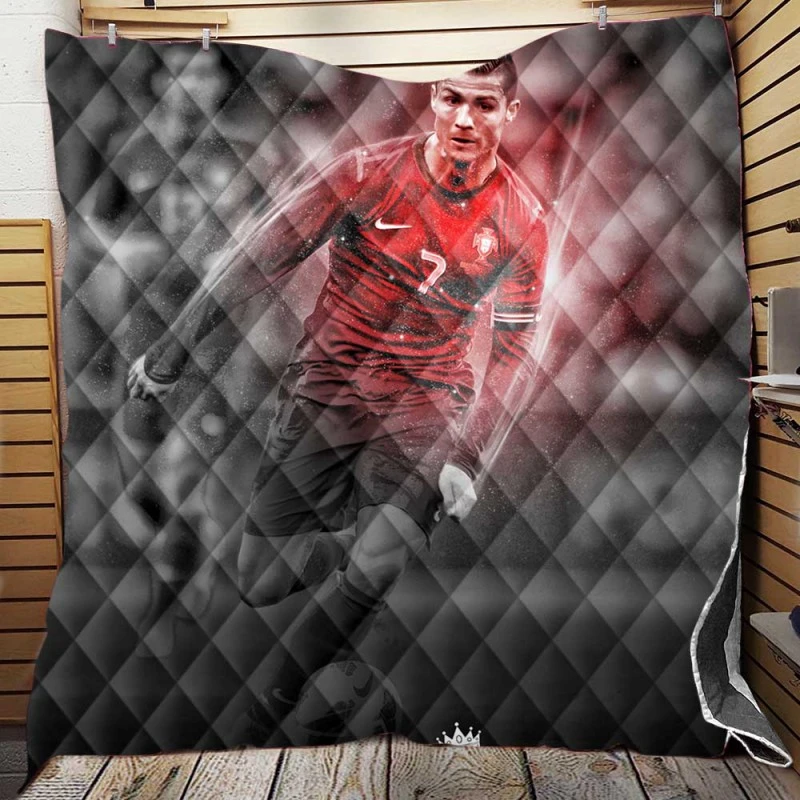 Excellent Juve Football Player Cristiano Ronaldo Quilt Blanket