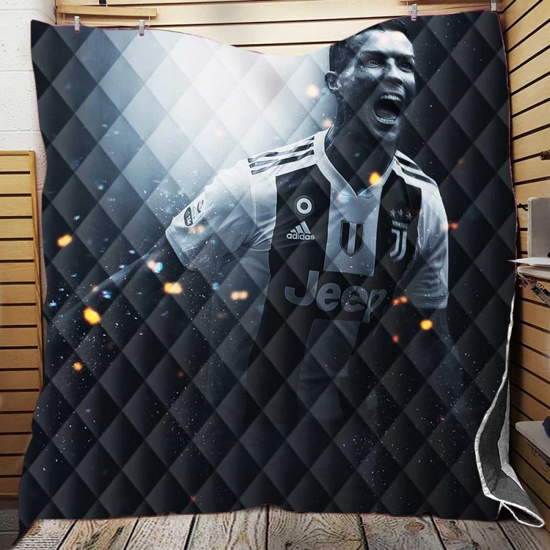 Flexible Juventus Football Player Cristiano Ronaldo Quilt Blanket