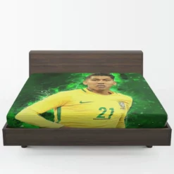 Focused Football Player Roberto Firmino Fitted Sheet 1