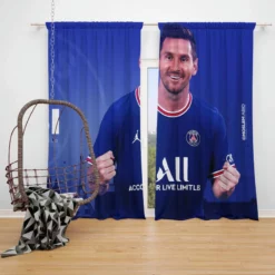 Hardworking Sports Player Lionel Messi Window Curtain