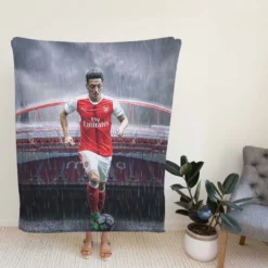 Healthy Sports Player Mesut Ozil Fleece Blanket