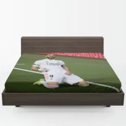 Karim Benzema Encouraging Football Player Fitted Sheet 1