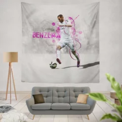 Karim Benzema Energetic Football Player Tapestry