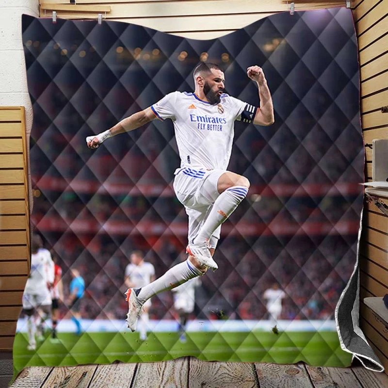 Karim Mostafa Benzema Extraordinary Football Player Quilt Blanket