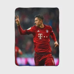 Lewandowski UEFA Champions League Footballer Fleece Blanket 1