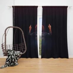 Lionel Messi Encouraging Football Player Window Curtain