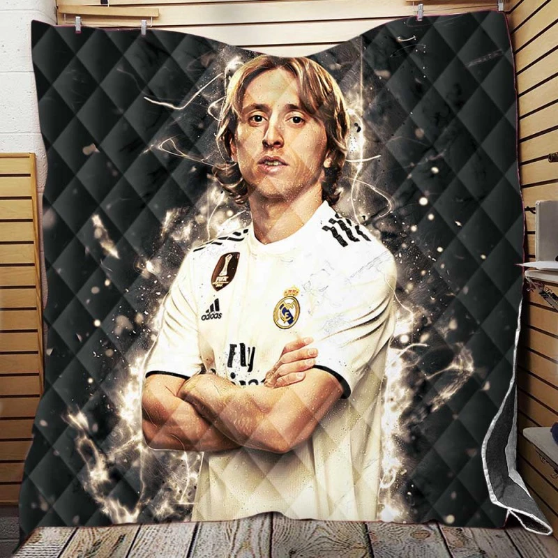 Luka Modric  Real Madrid Soccer Player Quilt Blanket