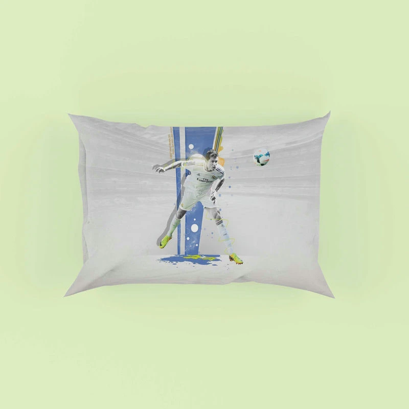 Cristiano Ronaldo consistent Football Player Pillow Case