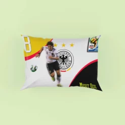 German Sports Player Mesut Ozil Pillow Case