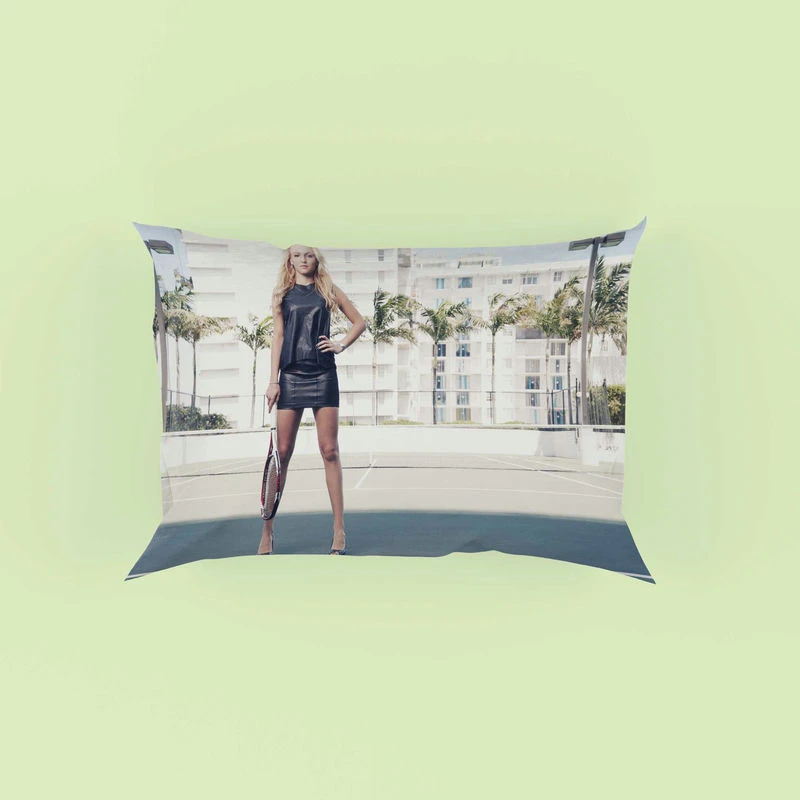 Donna Vekic Energetic Croatian Tennis Player Pillow Case