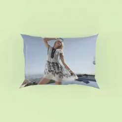 Maria Sharapova Energetic WTA Tennis Player Pillow Case