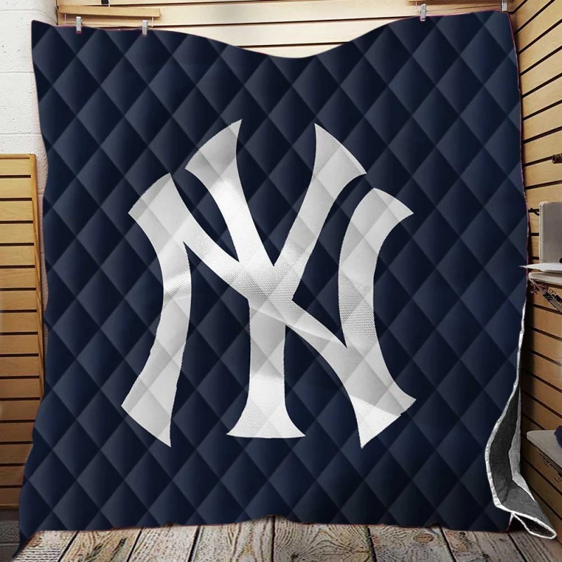 New York Yankees Graceful MLB Team Quilt Blanket