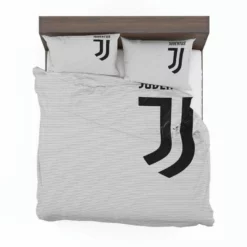 Persistent Football Club Juventus Logo Bedding Set 1