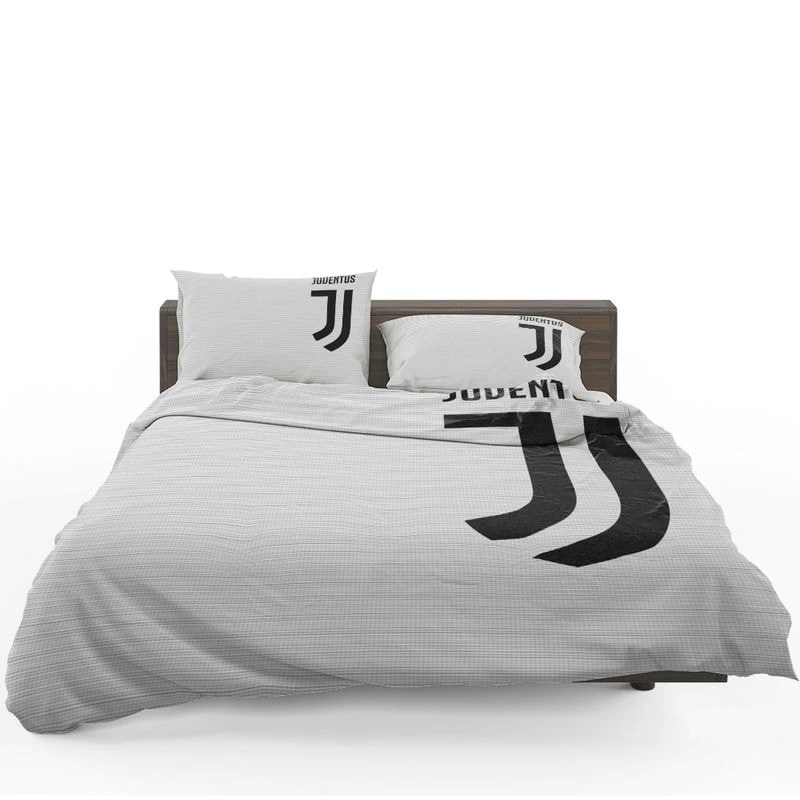 Persistent Football Club Juventus Logo Bedding Set