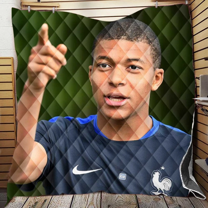 Popular Football Player Kylian Mbappe Quilt Blanket