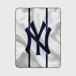 Powerful MLB Baseball Team New York Yankees Fleece Blanket 1