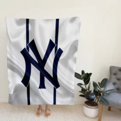 Powerful MLB Baseball Team New York Yankees Fleece Blanket