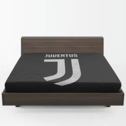 Spirited Italian Club Juventus Logo Fitted Sheet 1