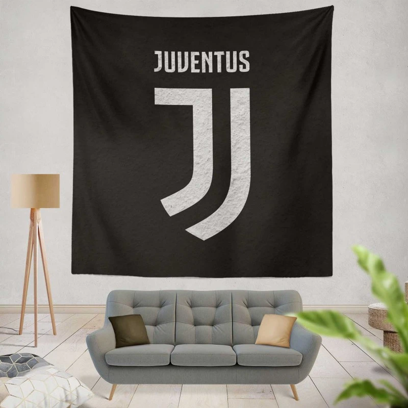 Spirited Italian Club Juventus Logo Tapestry