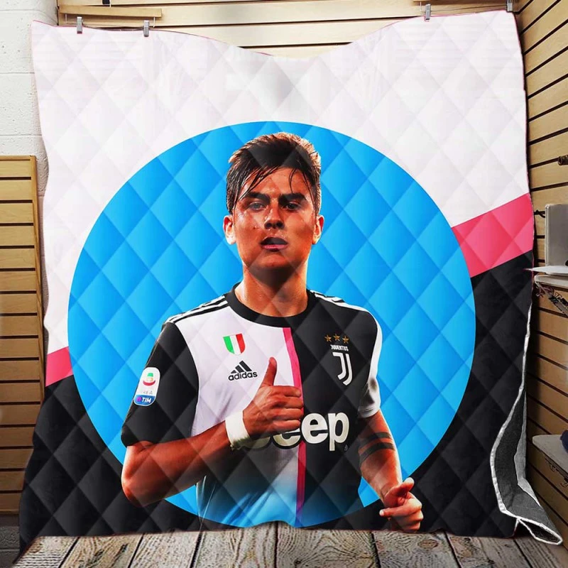 Spirited Juve Soccer Player Paulo Dybala Quilt Blanket