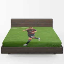 Toni Kroos Committed Gernamy Sports Player Fitted Sheet 1