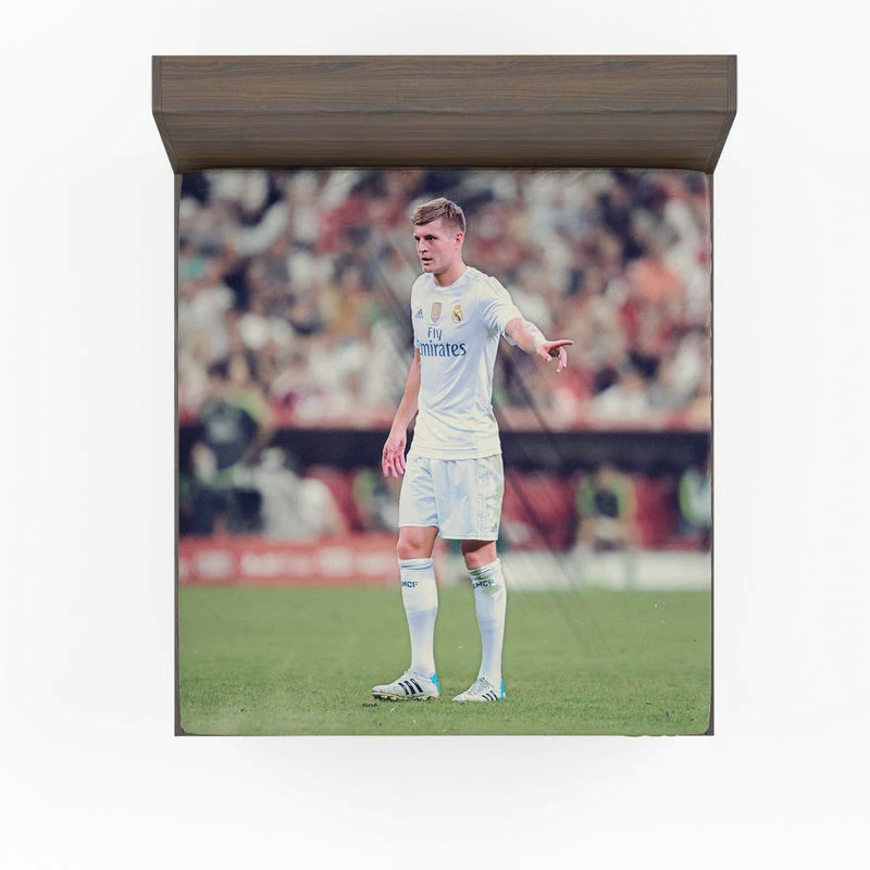 Toni Kroos Focused Madrid Football Player Fitted Sheet