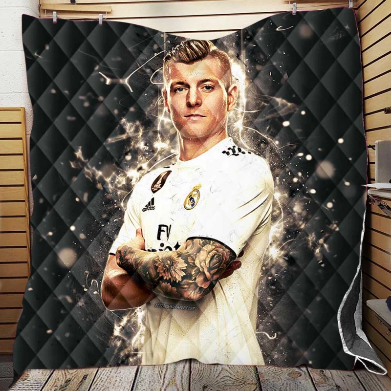 Toni Kroos Powerful Real Madrid Soccer Player Quilt Blanket