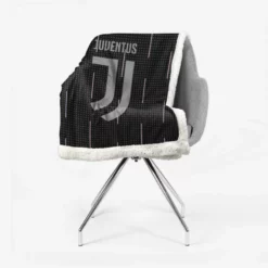 Active Soccer Team Juventus FC Sherpa Fleece Blanket 2