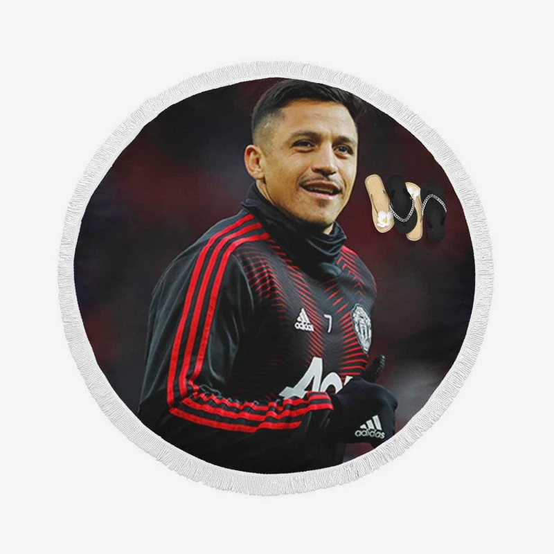 Alexis Sanchez Exellent Manchester United Football Player Round Beach Towel