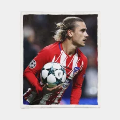 Antoine Griezmann in Atlatico Madrid Jersey Sherpa Fleece Blanket 1