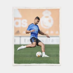 Casemiro Energetic Football Player Sherpa Fleece Blanket 1