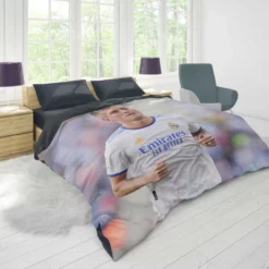 Confident Soccer Player Toni Kroos Duvet Cover 1