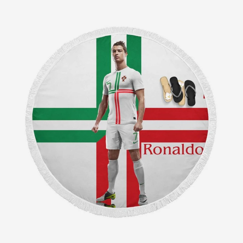 Cristiano Ronaldo One of the Greatest Players of All Time Round Beach Towel