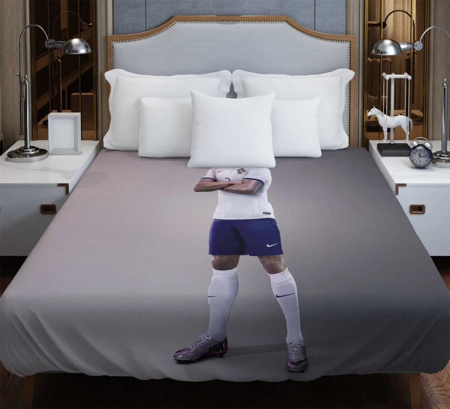 Cristiano Ronaldo in Portugal White Jursey Duvet Cover