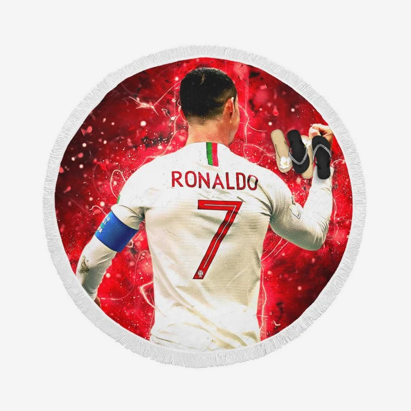 Cristiano Ronaldo lean Soccer Player Round Beach Towel