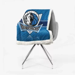 Dallas Mavericks Powerful NBA Basketball Team Sherpa Fleece Blanket 2