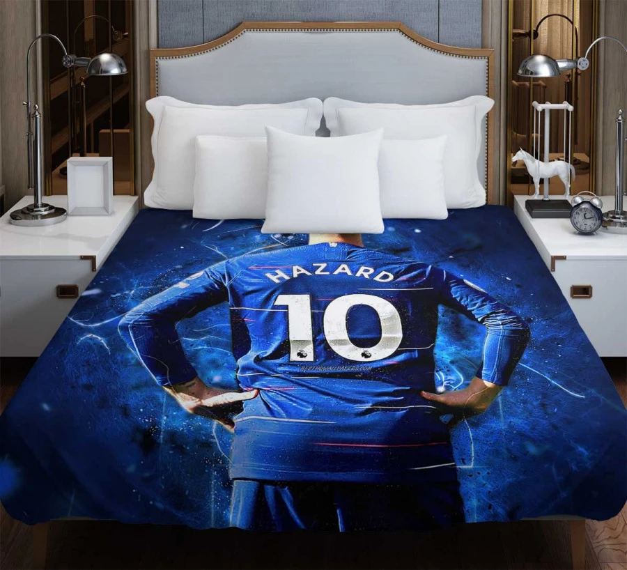 Eden Hazard in Number Ten jersey Duvet Cover