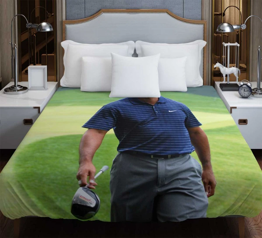 Eldrick Tont Tiger Woods is an American professional golfer Duvet Cover