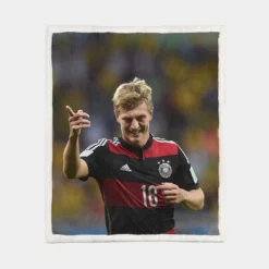 Elite Germany Sports Player Toni Kroos Sherpa Fleece Blanket 1