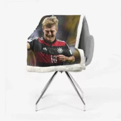 Elite Germany Sports Player Toni Kroos Sherpa Fleece Blanket 2