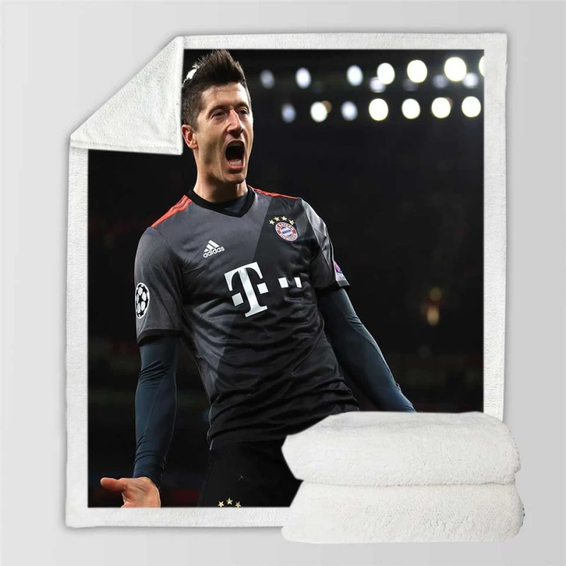 Enduring Football Player Lewandowski Sherpa Fleece Blanket